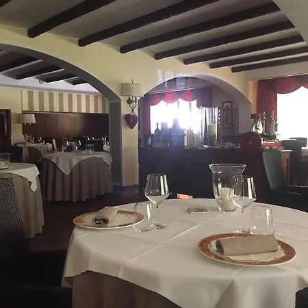 Scola Hotel